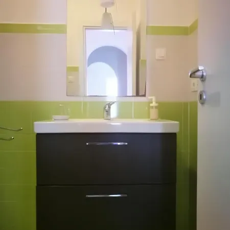 Lorenzo Apartment *